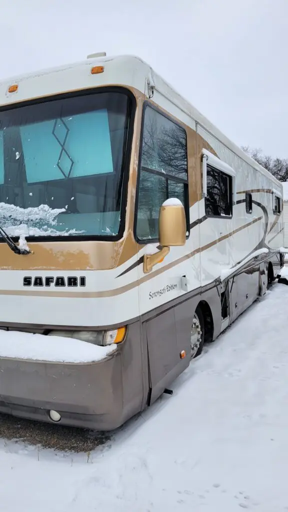 Caravan in Snow